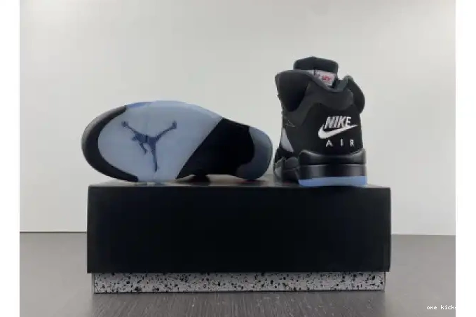 Rep 845035-003 JORDAN BLACK METALLIC (2016) AIR 5 0407